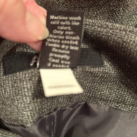 Apt 9 sz 8 Gray, Pencil Skirt, Side Zip, - Picture 6 of 6